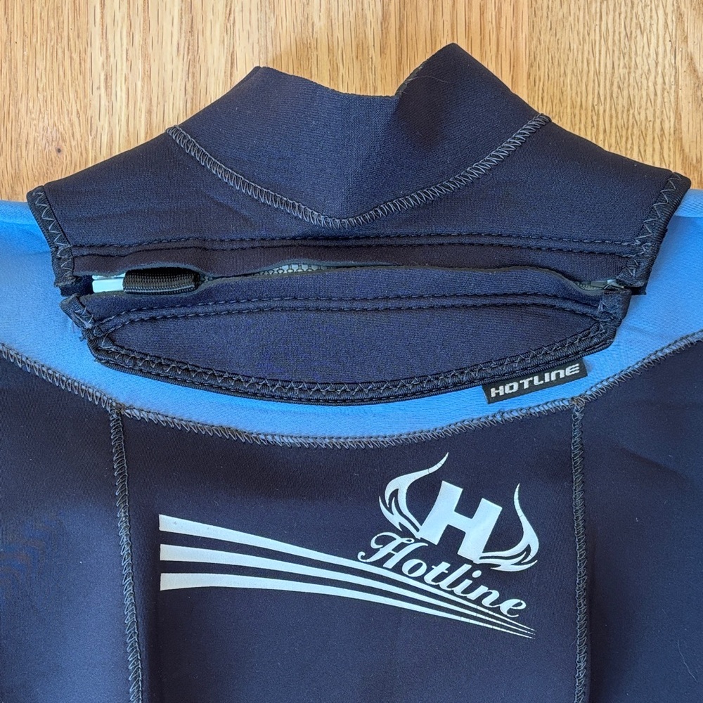 Hotline Shorty Half Sleeve Wetsuit with chest zip. W8 - Picture 2 of 8